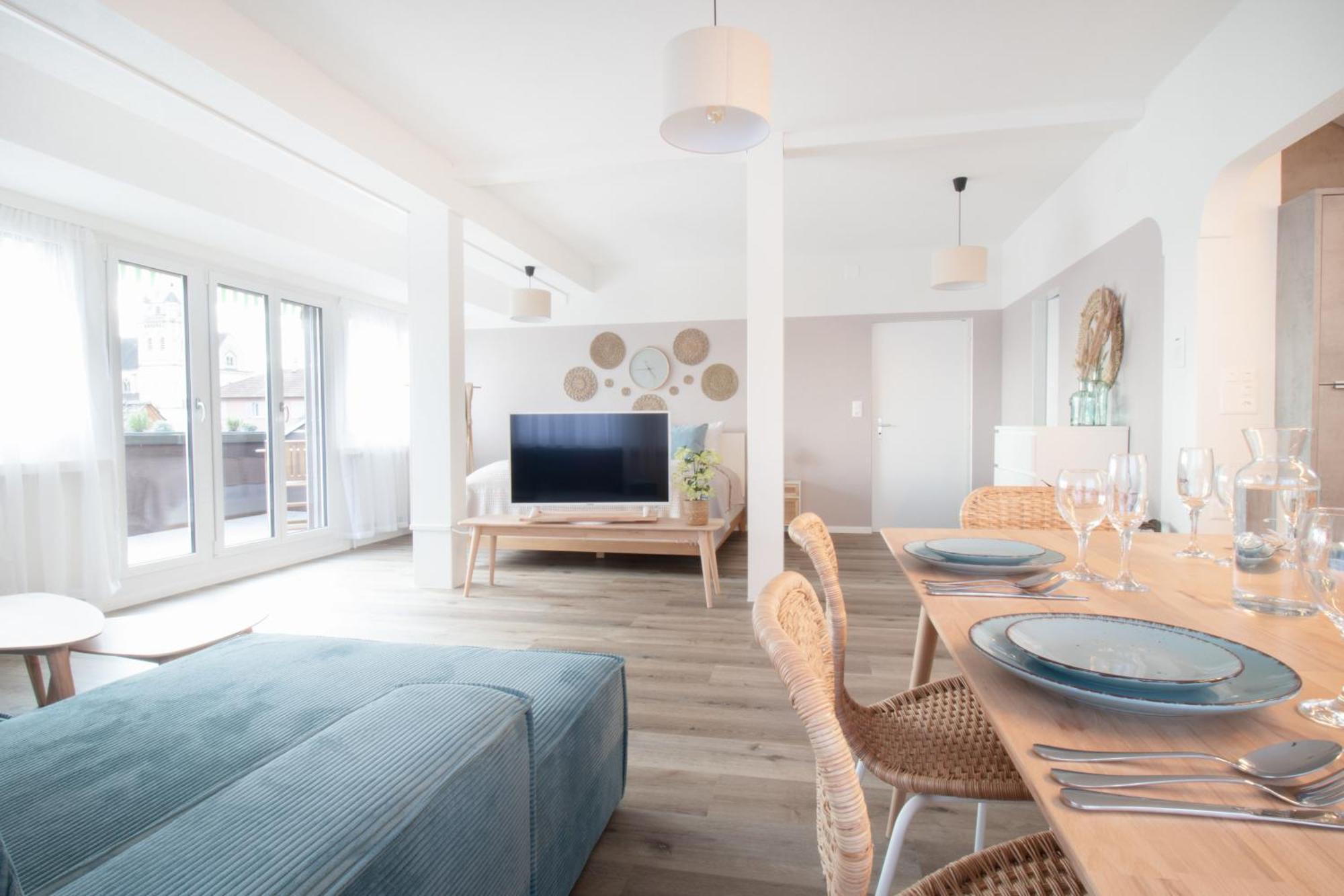 Loewe Apartment Blau Нойгаузен-ам-Райнфалль Екстер'єр фото